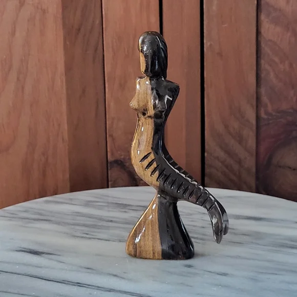 Elegant Wooden Mermaid Sculpture - Picture 6 of 11